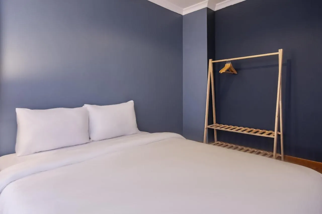 Sleek Flat Near Public Transportation In Maltepe Apartment Istanbul Turkey