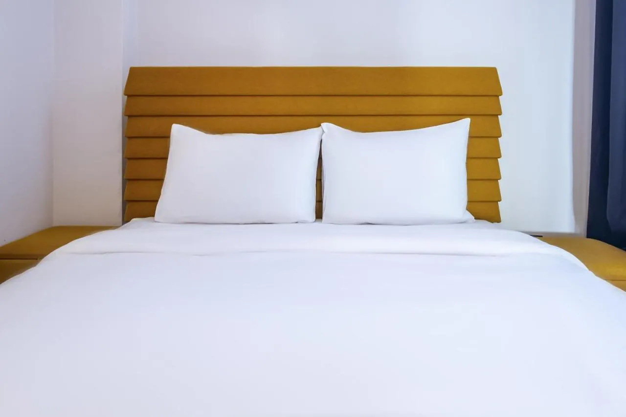 Sleek Flat Near Public Transportation In Maltepe Apartment Istanbul