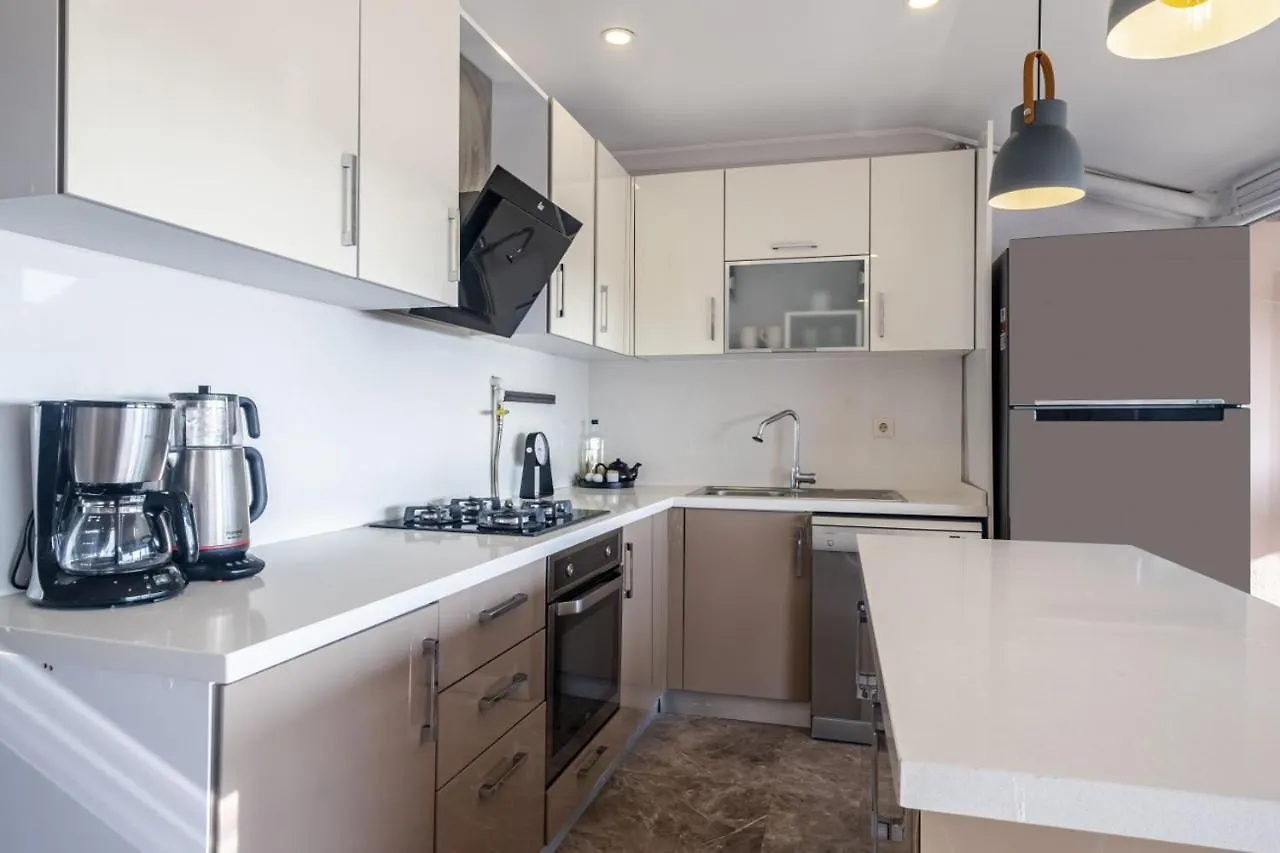 Appartamento Sleek Flat Near Public Transportation In Maltepe Provincia di Provincia di Istanbul